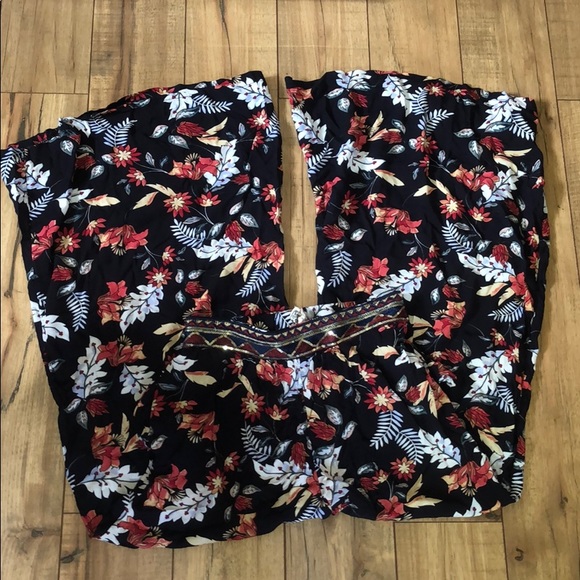 Pants - Wide legged floral plants
